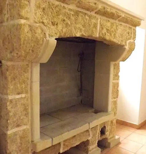 לינה וארוחת בוקר Dimora 4*